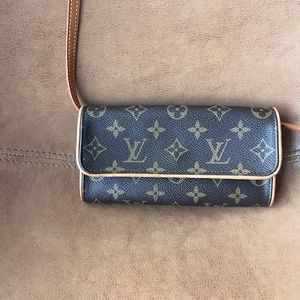 Louis Vuitton Pochette Twin Pm Shoulder
